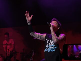From Fans to Friends: I’m Just an Adult and Life Is NOT a Nightmare (Simple Plan live in London)