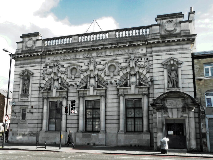 Where do libraries stand in the age of algorithms?